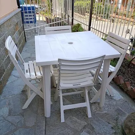Monolocale N 1 Vicino Al Centro Con Dehor דירה *